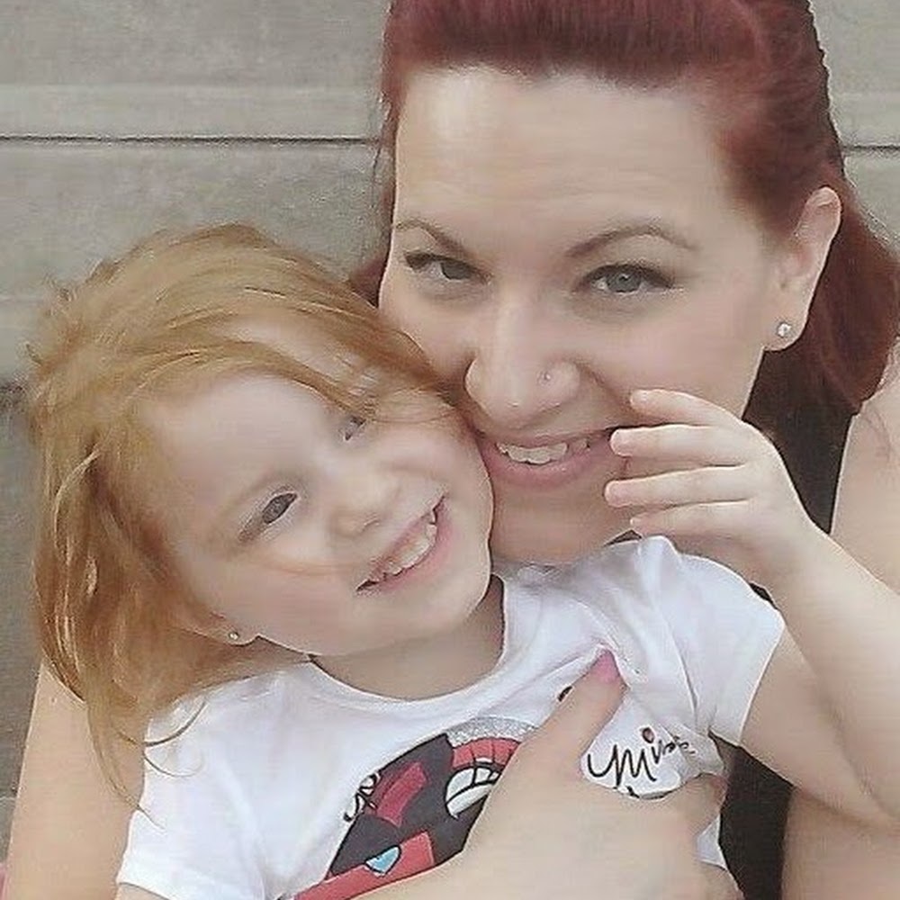 Meet your Posher, Cassandra